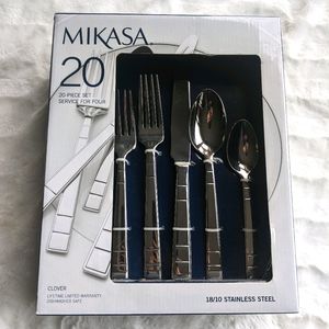 Mikasa Clover 20Piece Stainless Steel Flatware Set